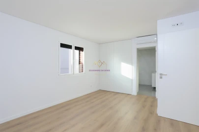 Apartamento T4 para Venda em Odivelas