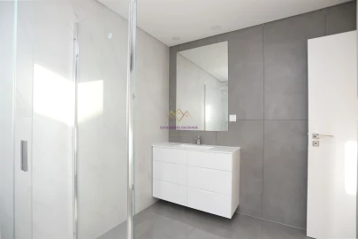 Apartamento T4 para Venda em Odivelas