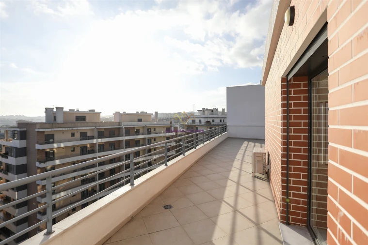 Apartamento T4 para Venda em Odivelas Foto 34