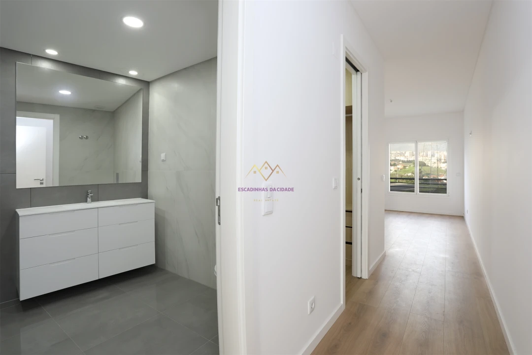 Apartamento T4 para Venda em Odivelas Foto 21