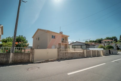 Moradia T3 para Venda em Arões (São Romão)