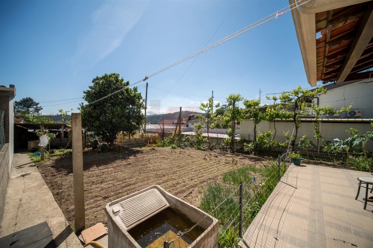 Moradia T3 para Venda em Arões (São Romão) Foto 32