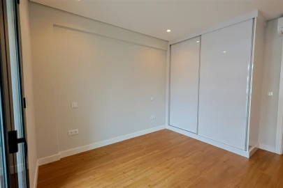 Apartamento T2 para Venda em Funchal (Se)