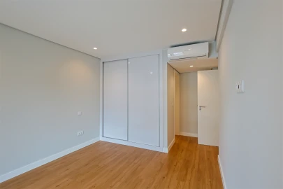 Apartamento T2 para Venda em Funchal (Se)