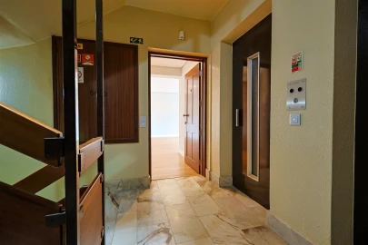 Apartamento T2 para Venda em Funchal (Se)