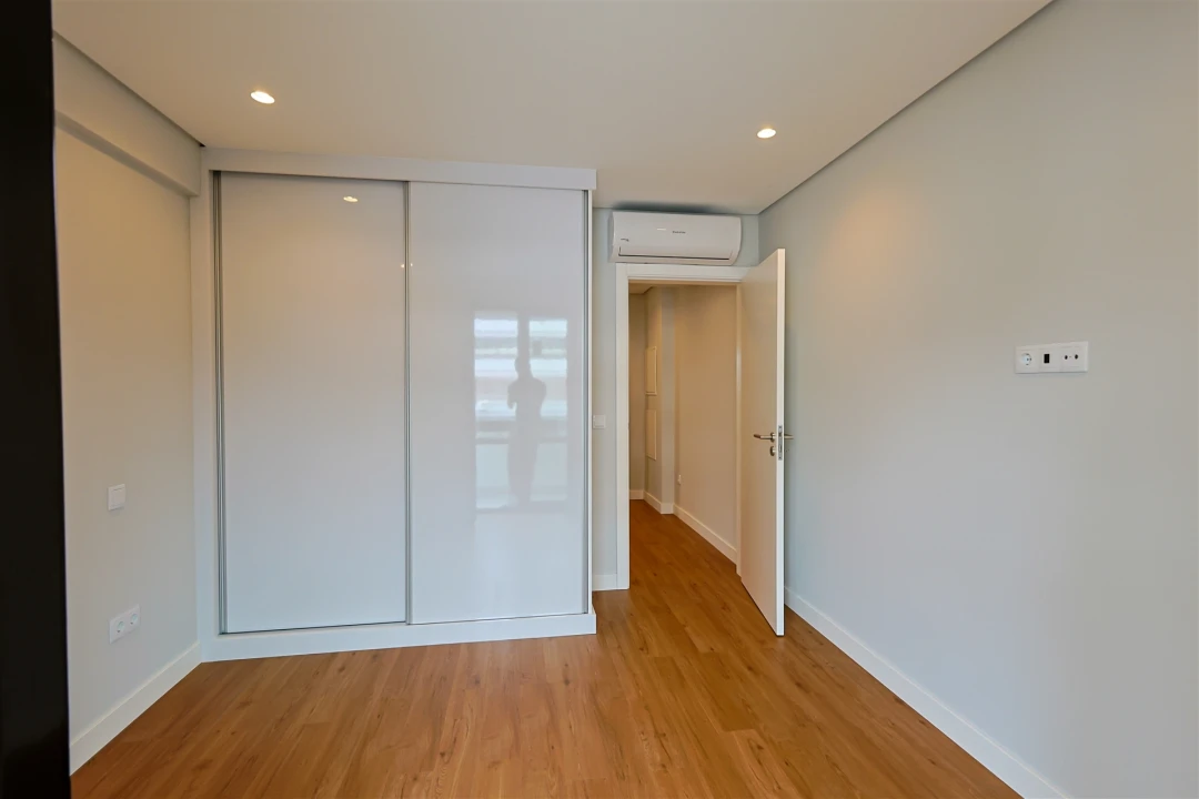 Apartamento T2 para Venda em Funchal (Se) Foto 10
