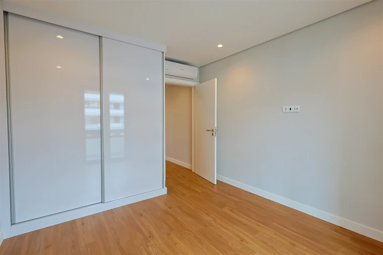Apartamento T2 para Venda em Funchal (Se) Foto 5