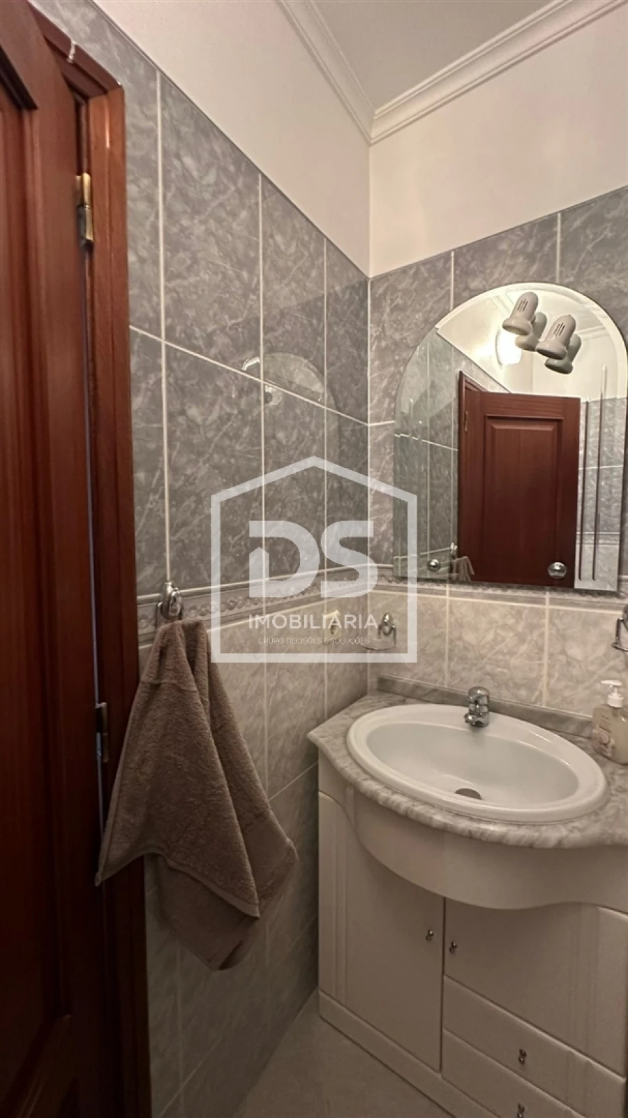 Apartamento T2 para Venda em Caniço Foto 3