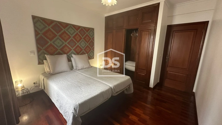 Apartamento T2 para Venda em Caniço Foto 5