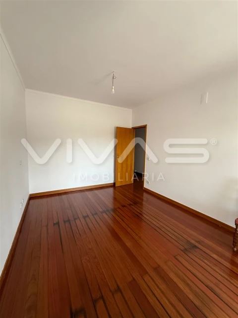 Apartamento T2 para Arrendamento em Vila Verde e Barbudo