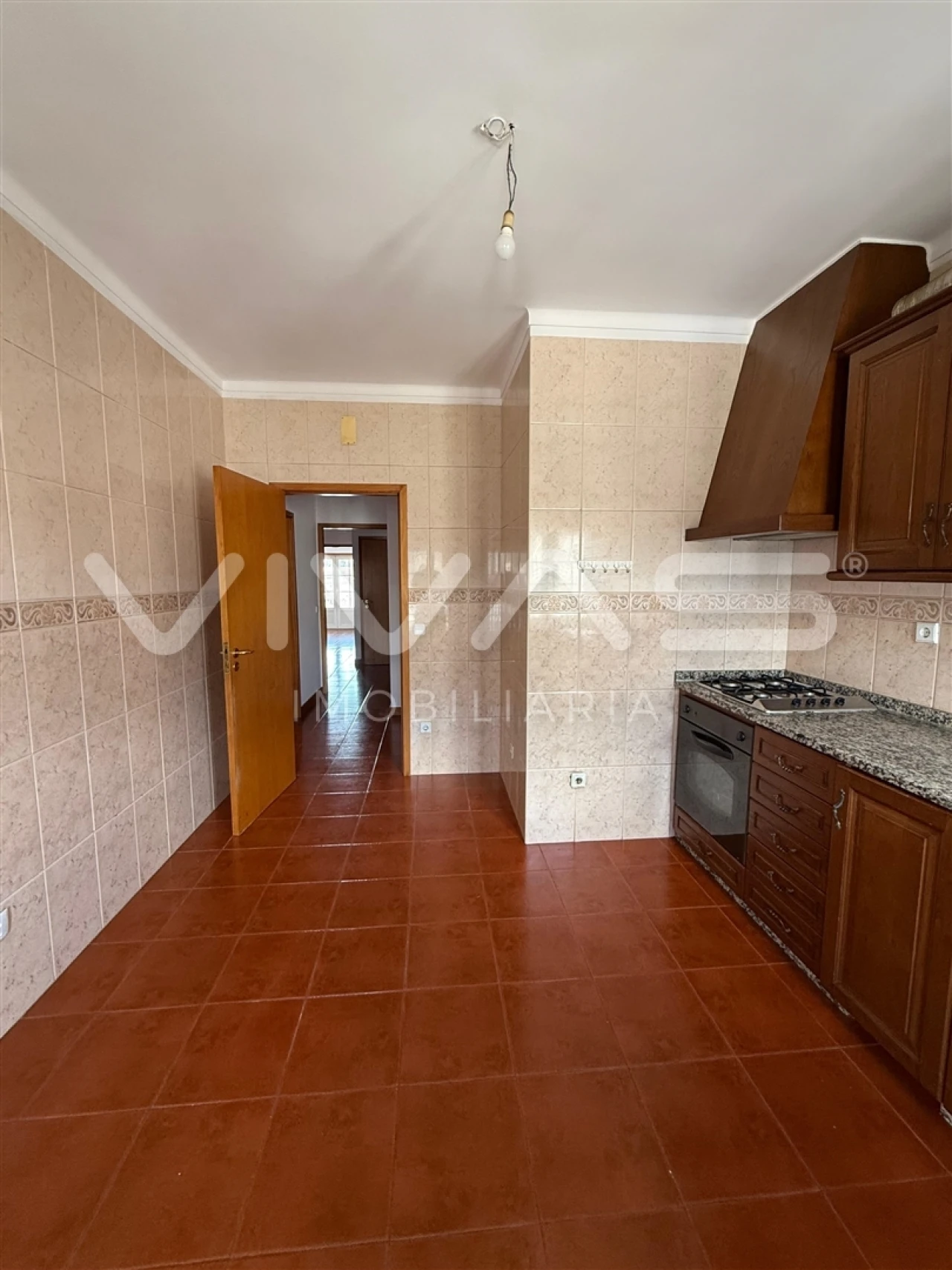 Apartamento T2 para Arrendamento em Vila Verde e Barbudo Foto 2