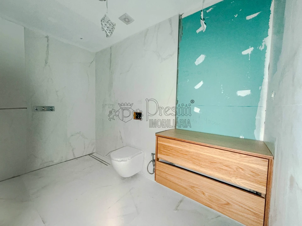 Apartamento T2 para Arrendamento em Urgezes Foto 9