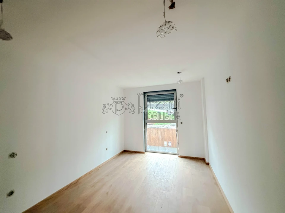 Apartamento T2 para Arrendamento em Urgezes Foto 8