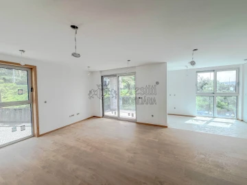 Apartamento T2 para Arrendamento em Urgezes