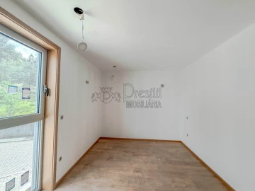 Apartamento T2 para Arrendamento em Urgezes