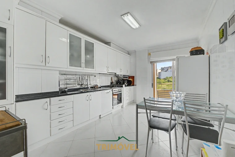 Apartamento T3 para Venda em São João da Madeira Foto 10