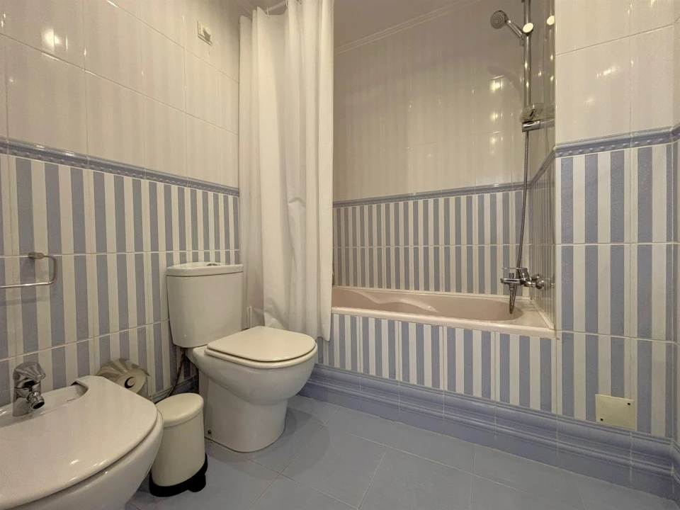 Moradia T5 para Venda em Aldoar, Foz do Douro e Nevogilde Foto 37