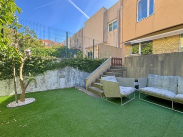 Moradia T5 para Venda em Aldoar, Foz do Douro e Nevogilde