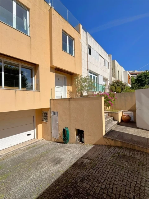 Moradia T5 para Venda em Aldoar, Foz do Douro e Nevogilde