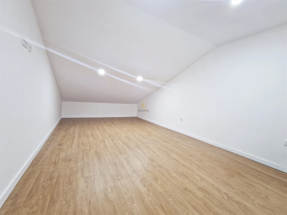 Moradia T5 para Venda em Ranhados Foto 48