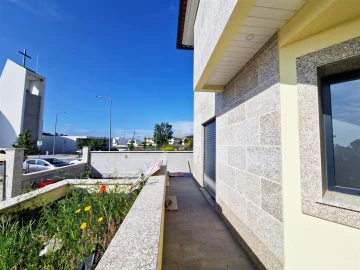 Moradia T5 para Venda em Ranhados