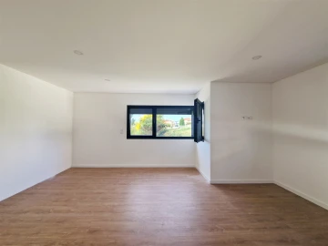 Moradia T5 para Venda em Ranhados