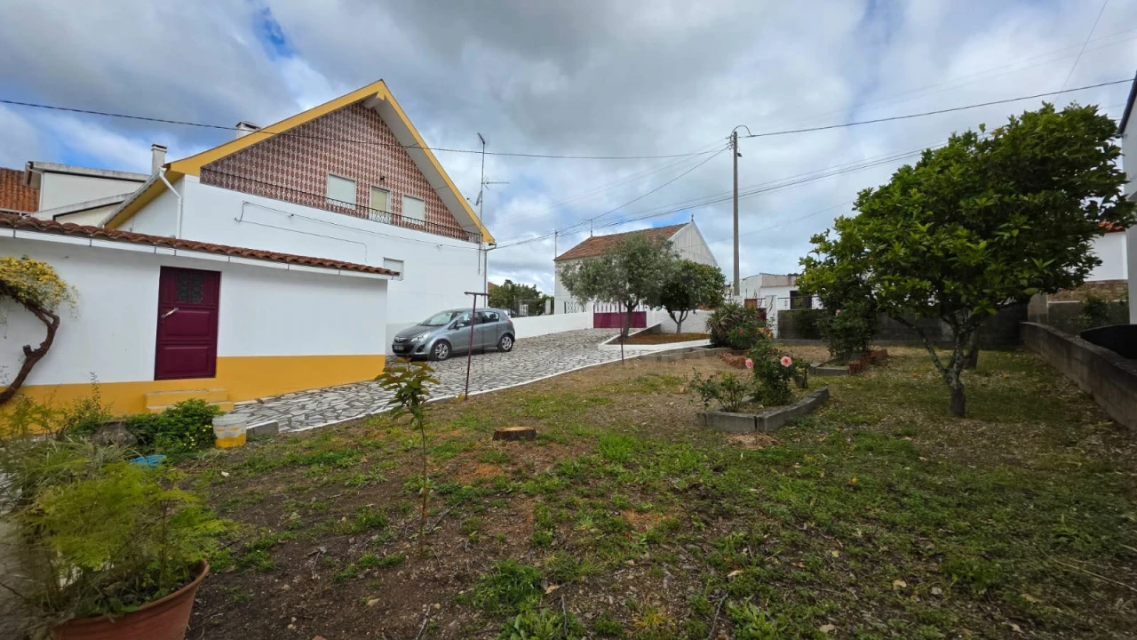 Moradia T2 para Venda em Benquerenças Foto 5