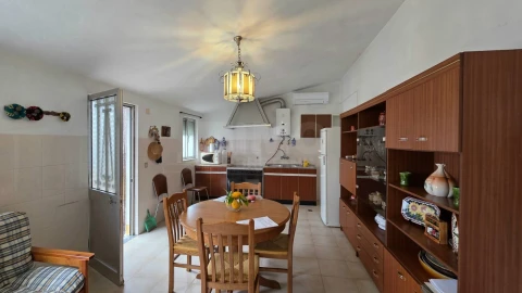 Moradia T2 para Venda em Benquerenças