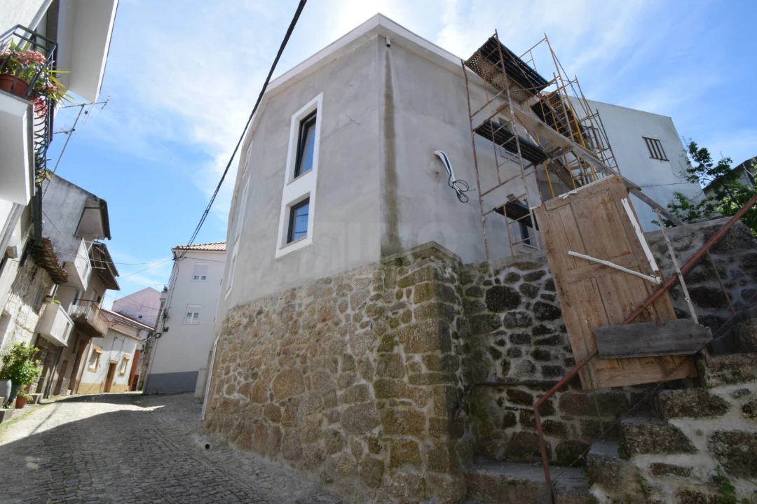 Apartamento T2 para Venda em Teixoso e Sarzedo Foto 11