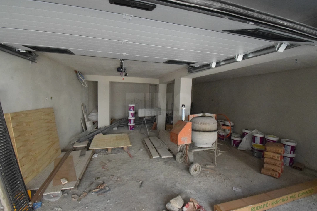 Apartamento T2 para Venda em Teixoso e Sarzedo Foto 13