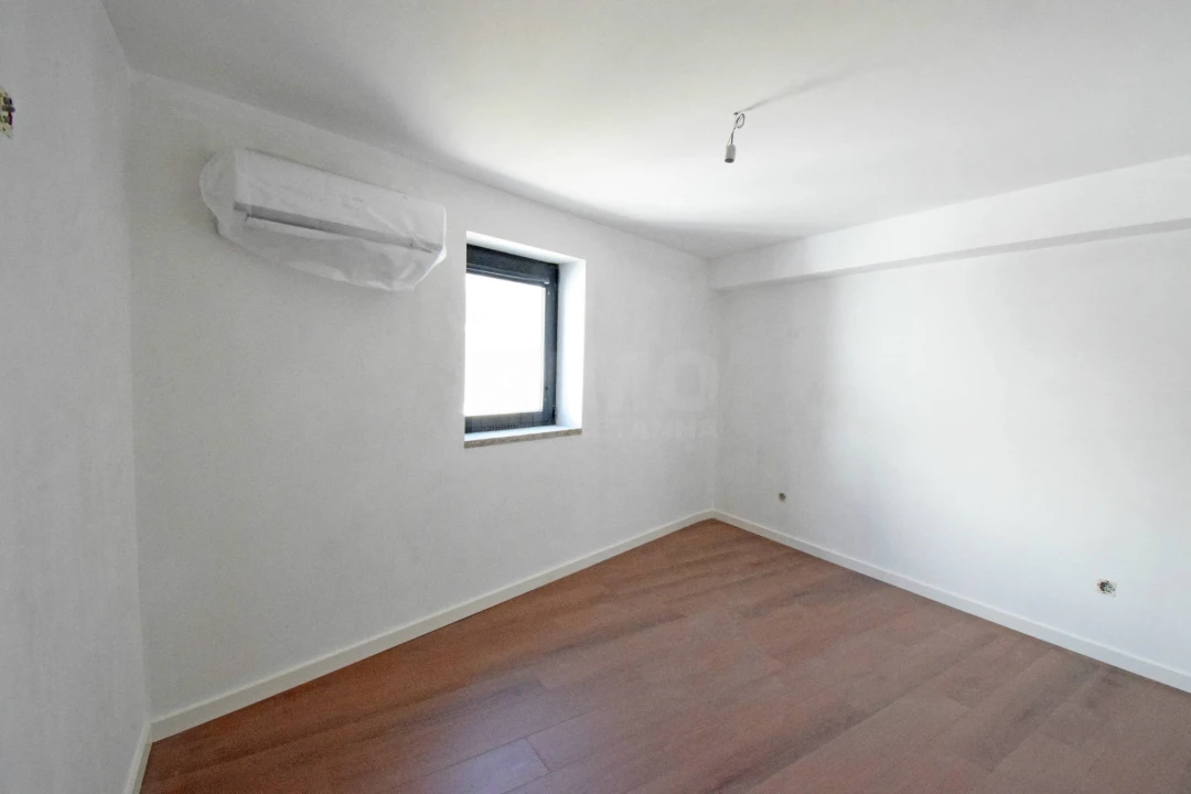 Apartamento T2 para Venda em Teixoso e Sarzedo Foto 5