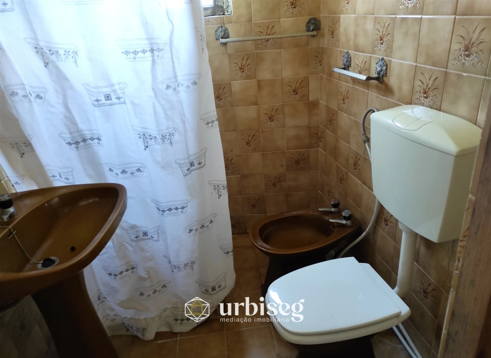 Moradia T2 para Venda em Maiorca Foto 27