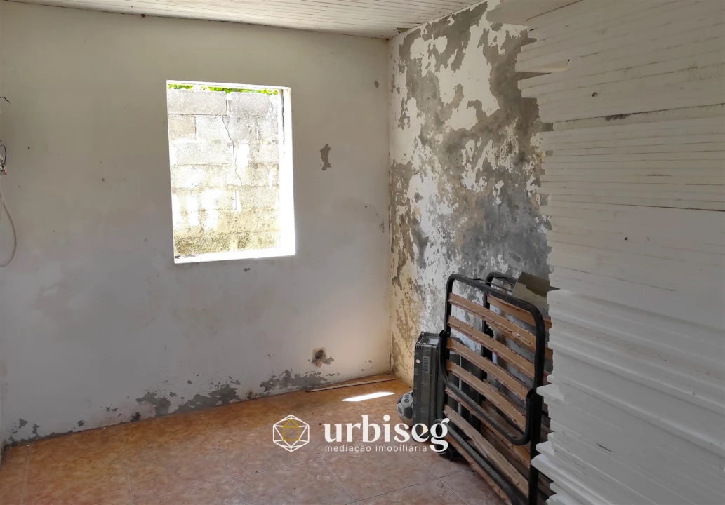Moradia T2 para Venda em Maiorca Foto 25