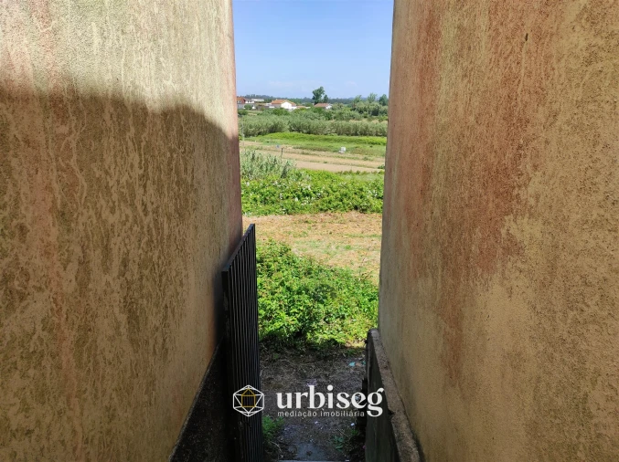 Moradia T2 para Venda em Maiorca Foto 12