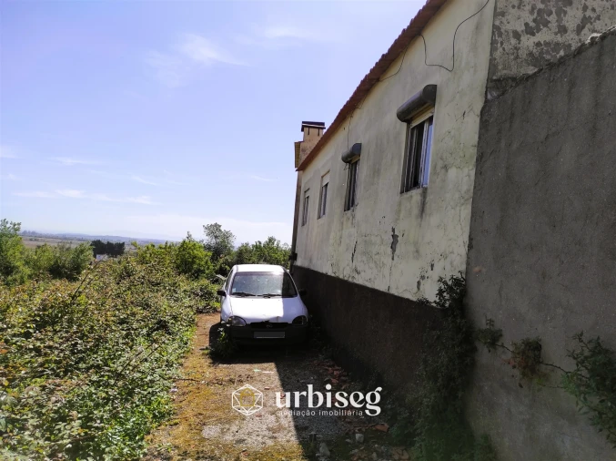 Moradia T2 para Venda em Maiorca Foto 4