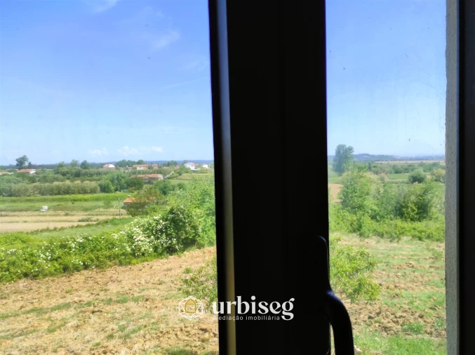 Moradia T2 para Venda em Maiorca Foto 5