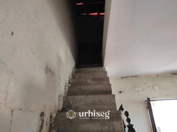 Moradia T2 para Venda em Maiorca Foto 30