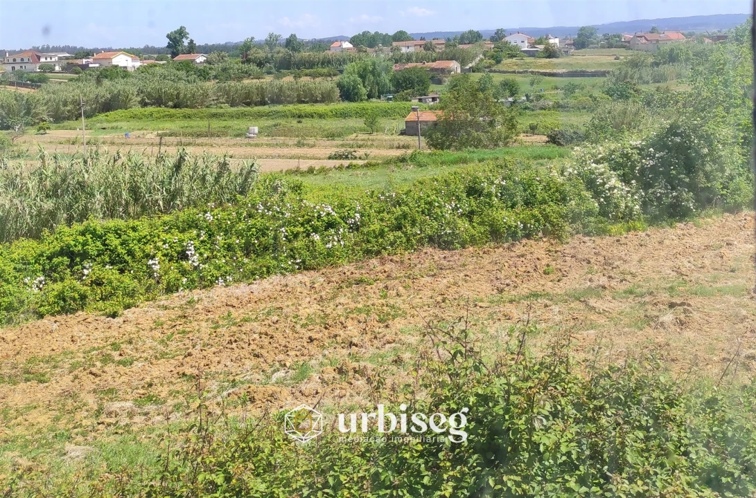 Moradia T2 para Venda em Maiorca Foto 38