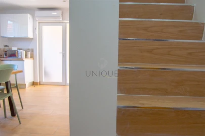 Quarto para Arrendamento em Aradas