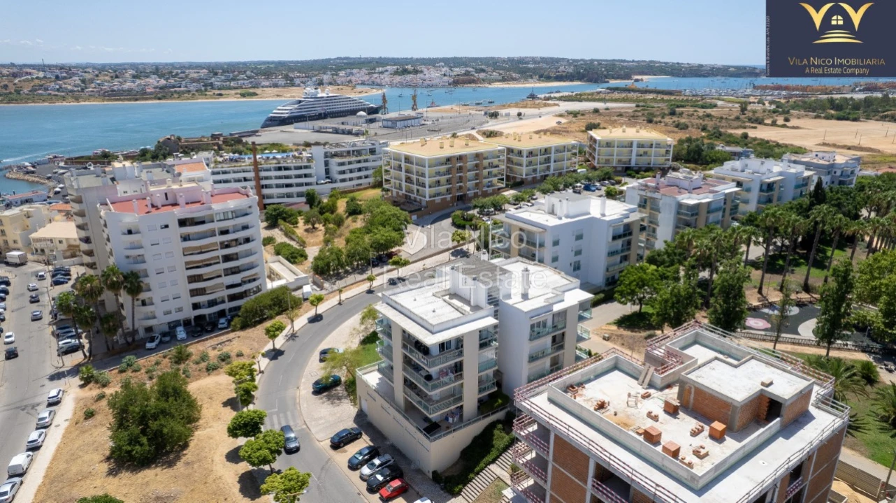 Apartamento T3 para Venda em Portimão Foto 128
