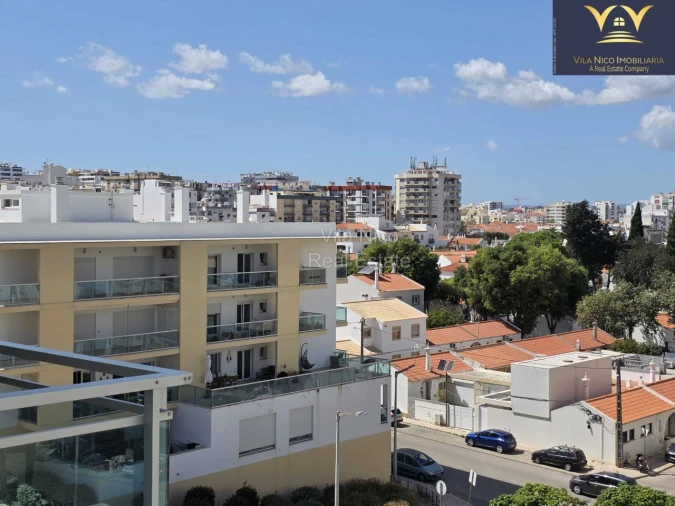 Apartamento T3 para Venda em Portimão Foto 3