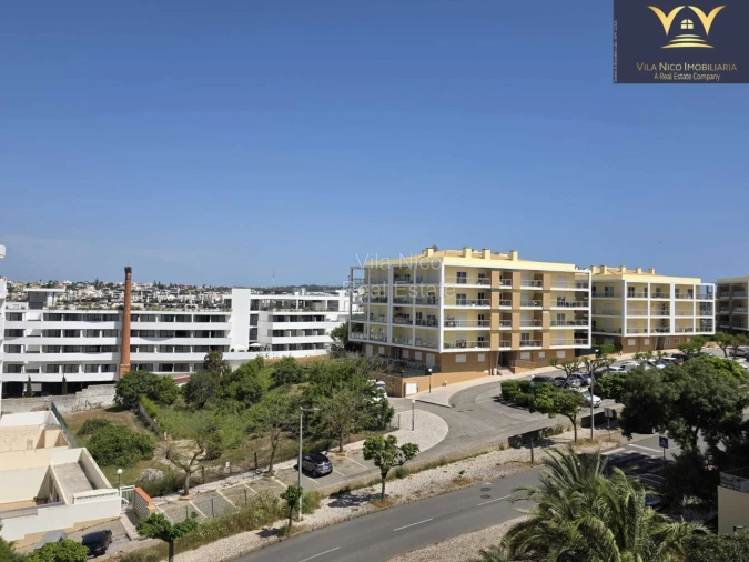 Apartamento T3 para Venda em Portimão Foto 2