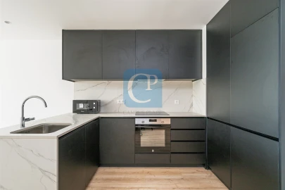 Apartamento T1 para Arrendamento em Paranhos