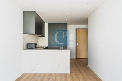 Apartamento T1 para Arrendamento em Paranhos