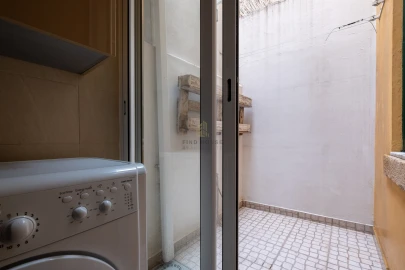 Apartamento T1 para Arrendamento em Arroios
