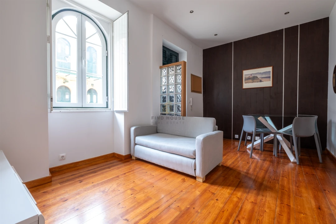 Apartamento T1 para Arrendamento em Arroios Foto 1