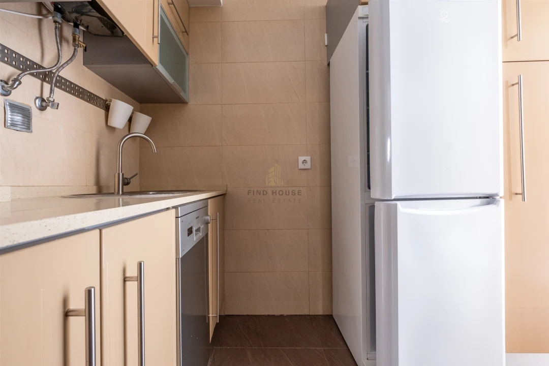 Apartamento T1 para Arrendamento em Arroios Foto 13