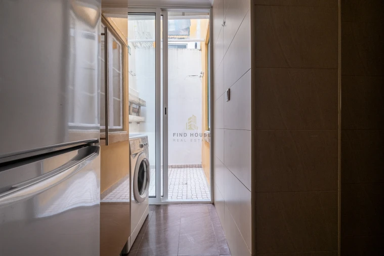 Apartamento T1 para Arrendamento em Arroios Foto 14