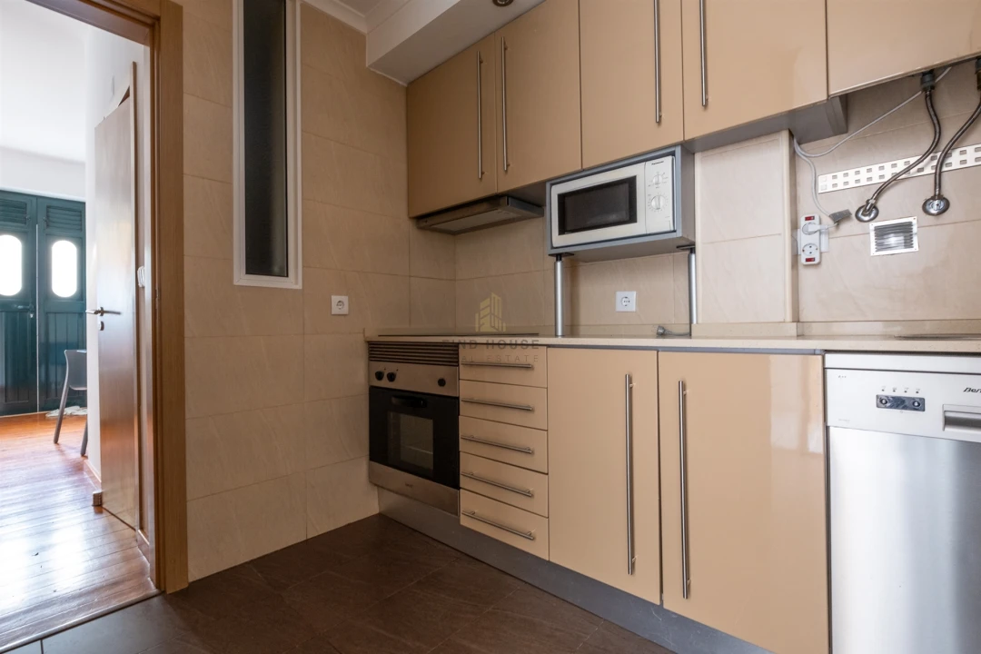 Apartamento T1 para Arrendamento em Arroios Foto 12