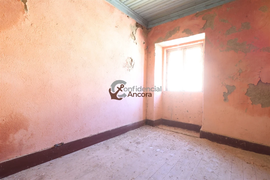 Moradia T2 para Venda em Figueiró da Serra e Freixo da Serra Foto 8